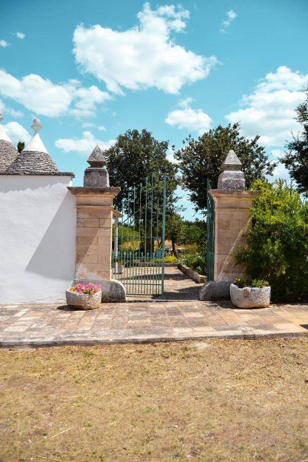 Trulli Sul Vignale In Masseria Santalachicca Martina Franca Exterior foto